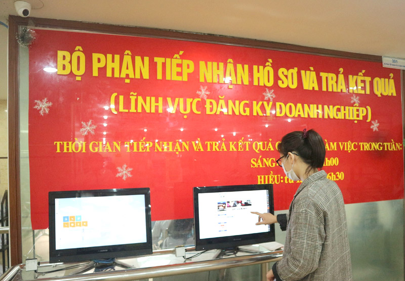 Thực hiện đăng ký giấy phép kinh doanh ở đâu?